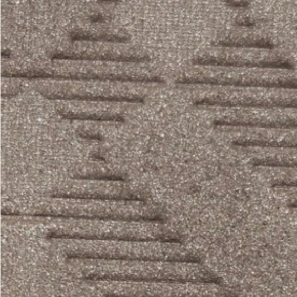 Burberry sheer eye shadow new in box #5 CHESTNUT - Picture 2 of 3